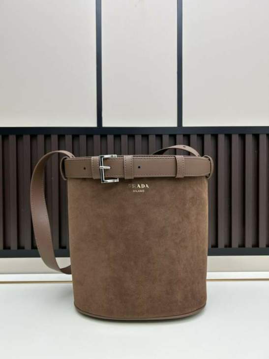 Picture of Prada Handbags _SKUfw220372365fw